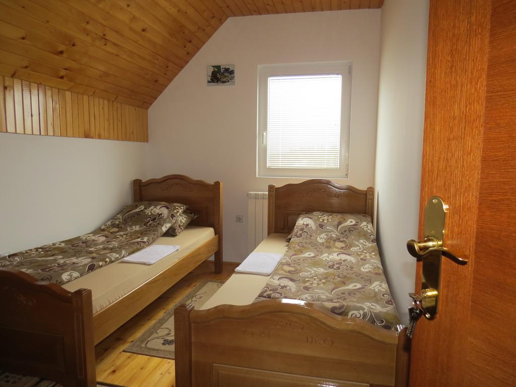 Rooms And Bungalows Sreten Zugic Žabljak Quarto foto