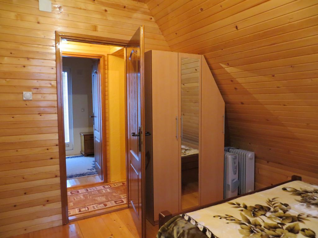 Rooms And Bungalows Sreten Zugic Žabljak Quarto foto